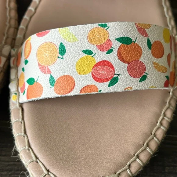 Cole Haan Pinch Sandals Marine Classic Espadrilles Fruit Print Size 7.5 B - Picture 11 of 16